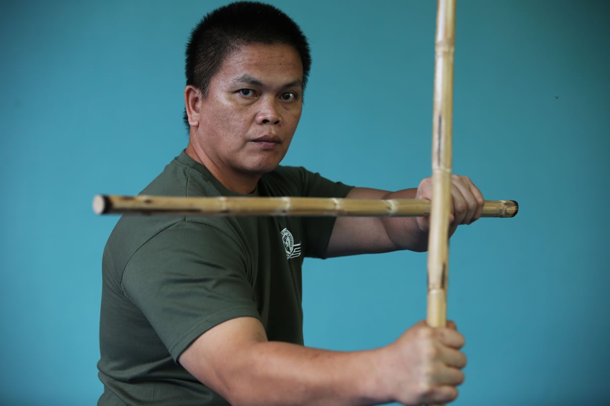 Stick Fighting Isn't Real  How To Use FMA ft. Metrolina Martial Arts :  r/Eskrima